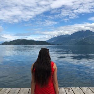 Meet your Posher, Elizabeth